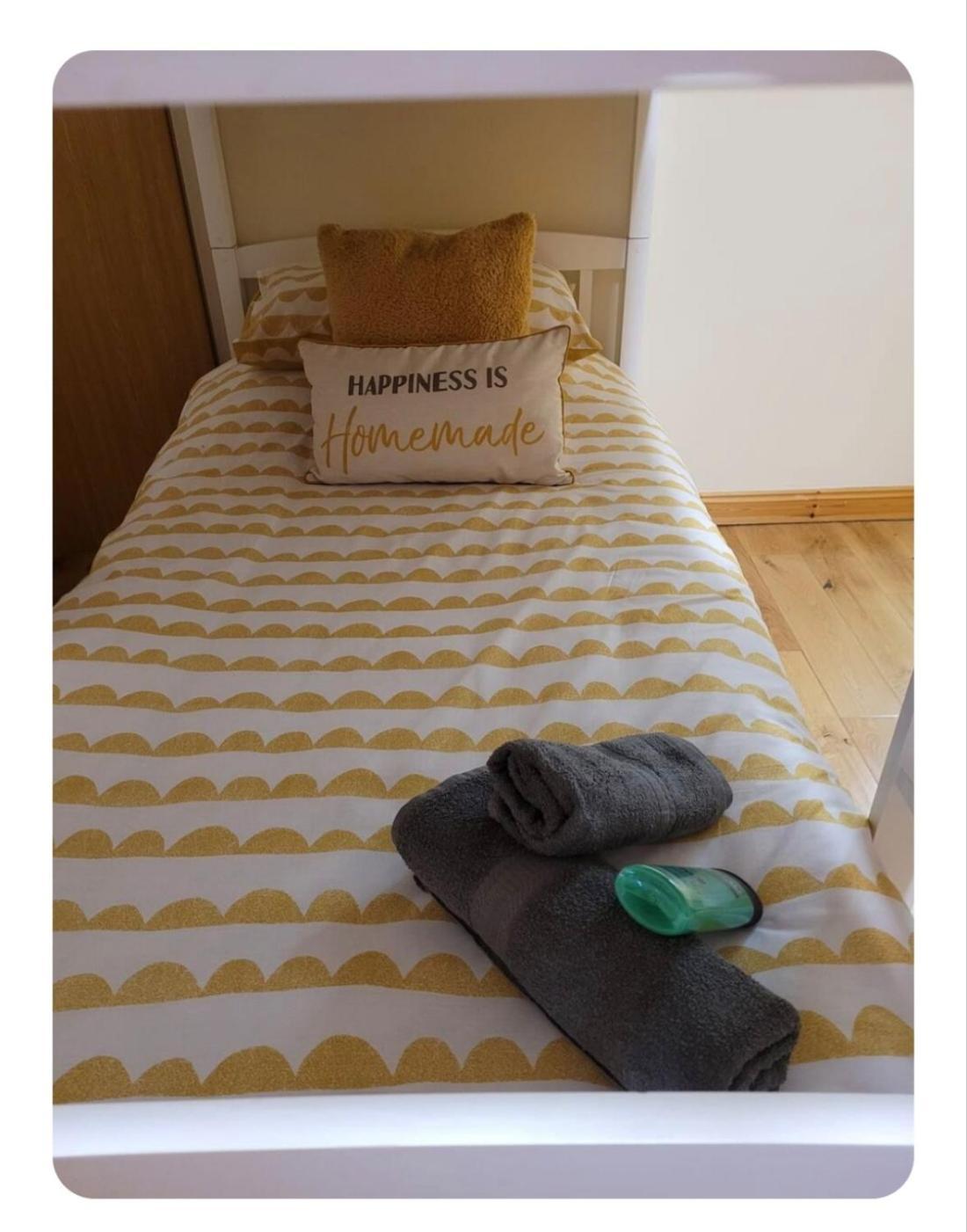 For A With At No 4 Holiday home