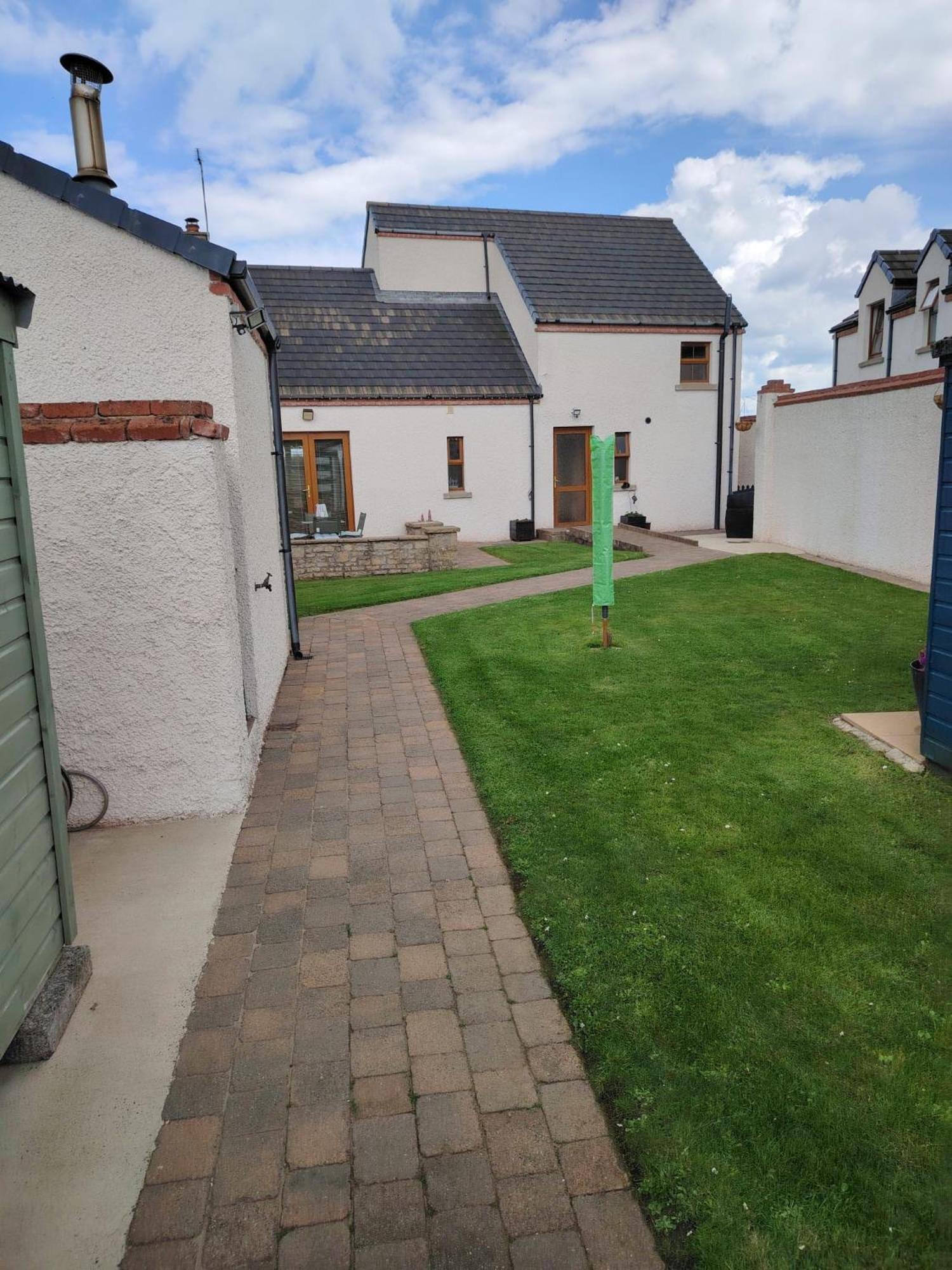 Holiday home For A With At No 4 *