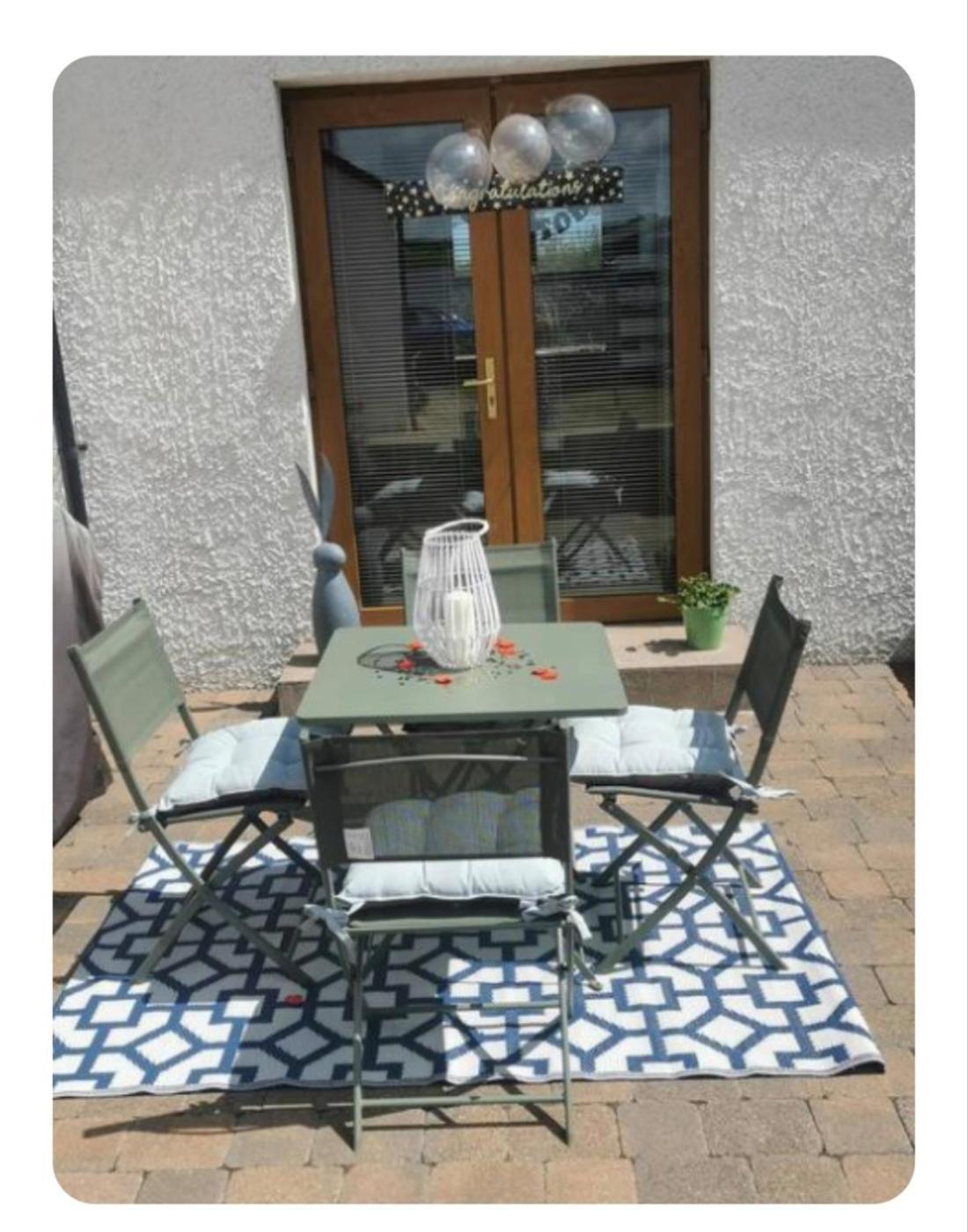 For A With At No 4 Holiday home