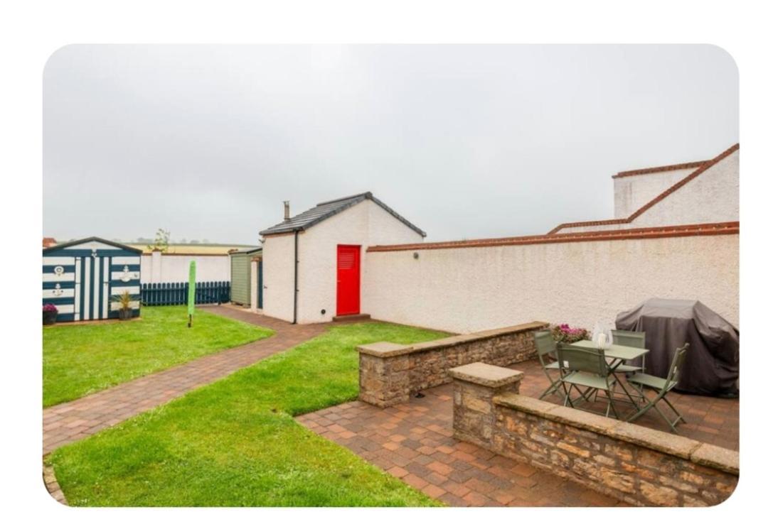 For A With At No 4 Holiday home *